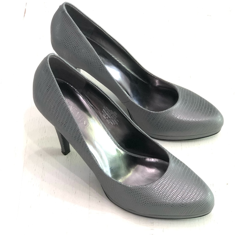 Nine West Rochao  Grey Heels Sz 9M - Picture 2 of 12